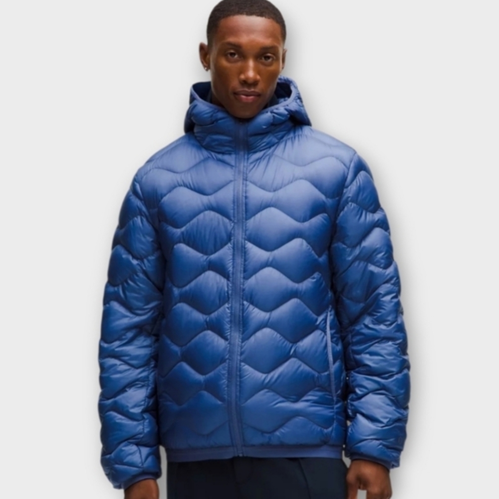 NWT LULULEMON FEATHERWEIGHT 900 DOWN FILL QUILTED HOODED JACKET BRILLIANT BLUE